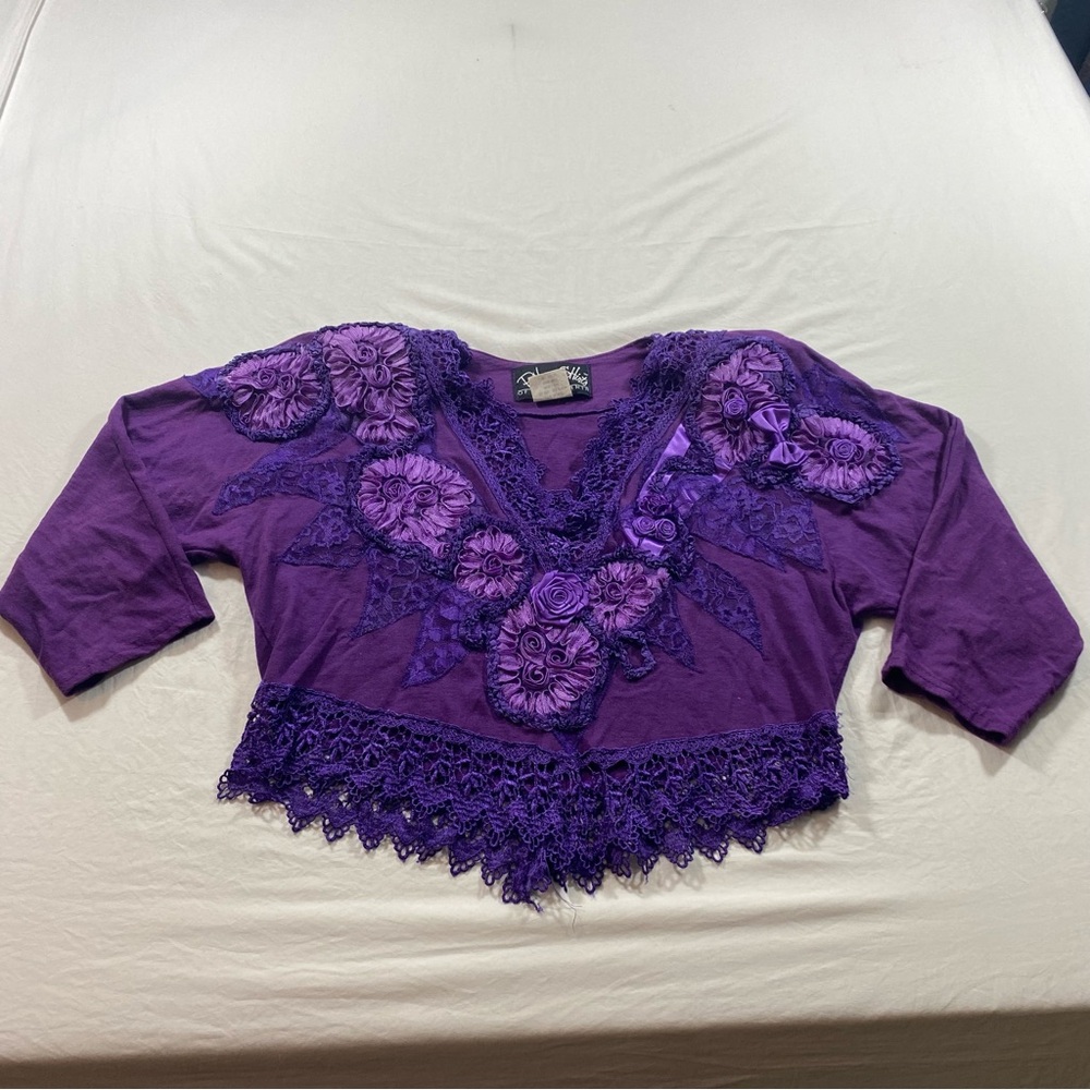 PHUN SHIRTS Top  Boho Rosettes Cropped Purple Floral Lace Women's Top Festival